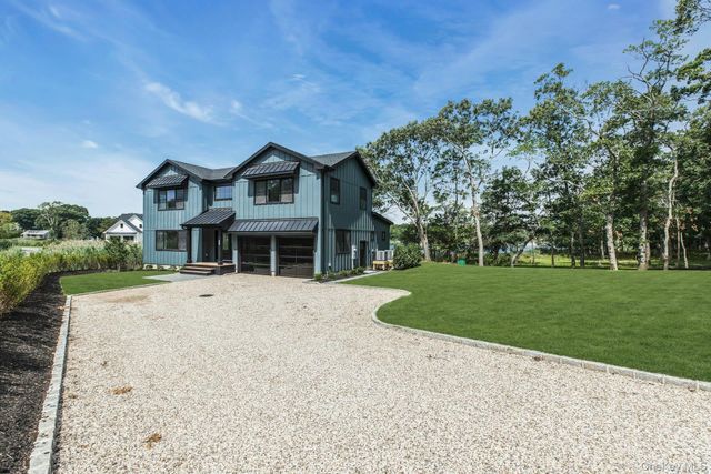 255 Peconic Bay Boulevard, Aquebogue, NY 11901