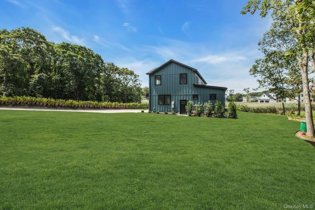 255 Peconic Bay Boulevard, Aquebogue, NY 11901