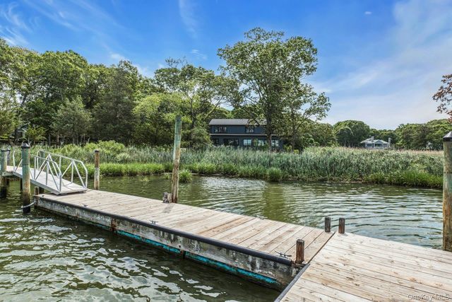 255 Peconic Bay Boulevard, Aquebogue, NY 11901