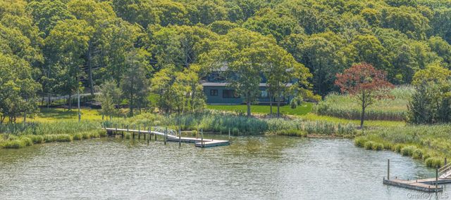 255 Peconic Bay Boulevard, Aquebogue, NY 11901