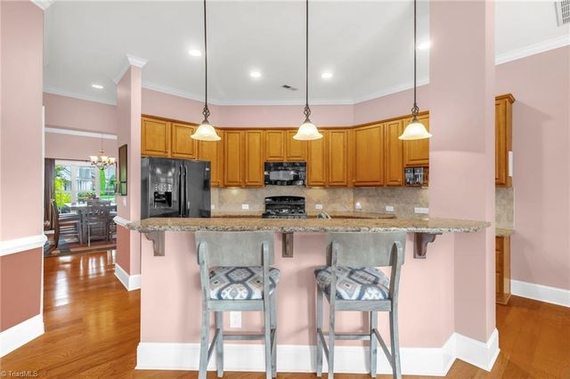 515 Silverbrook Court, Winston-salem, NC 27106