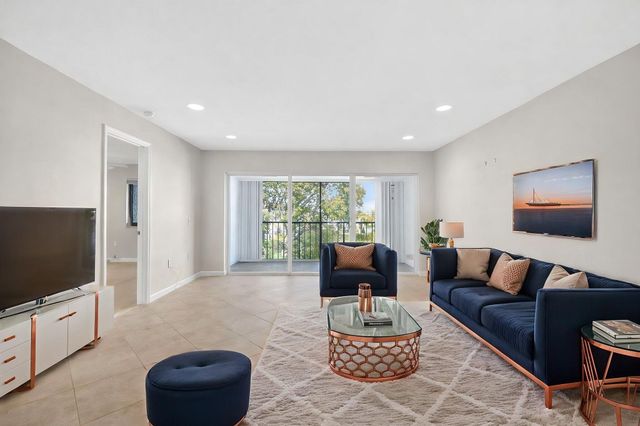 4248 Deste Court 304, Lake Worth, FL 33467