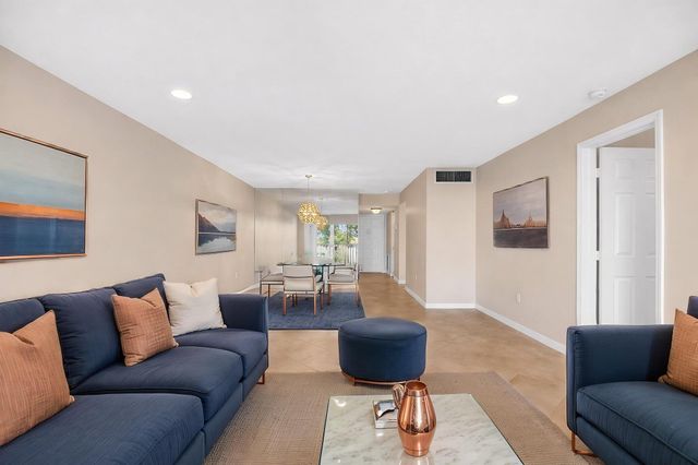 4248 Deste Court 304, Lake Worth, FL 33467