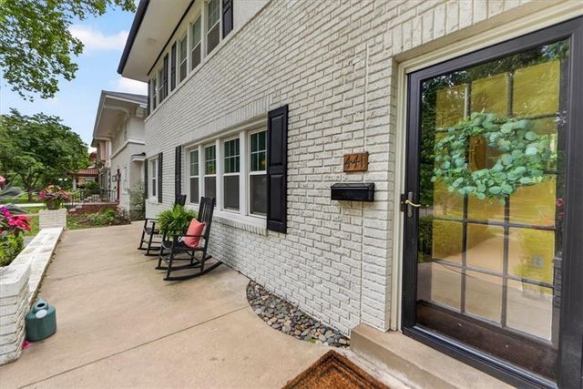 441 W 58th Terrace, Kansas City, MO 64113