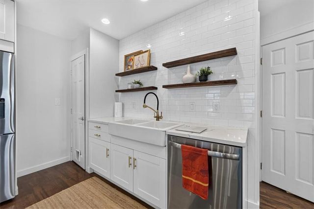 441 W 58th Terrace, Kansas City, MO 64113
