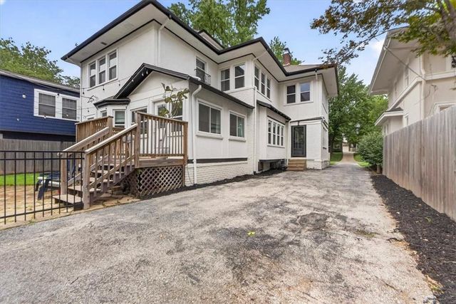 441 W 58th Terrace, Kansas City, MO 64113