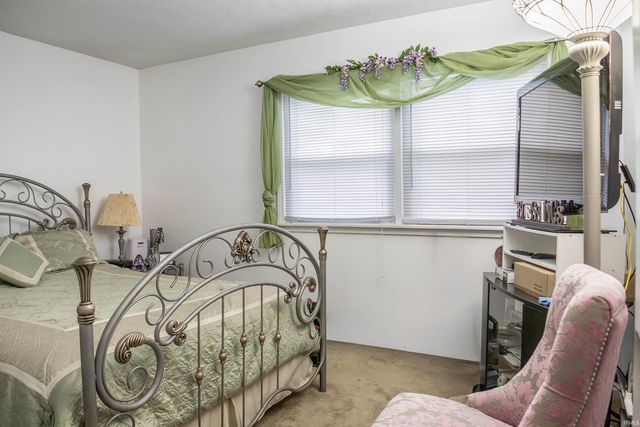 584 Trinton Circle, Bedford, IN 47421