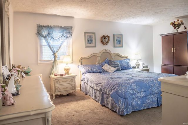 584 Trinton Circle, Bedford, IN 47421
