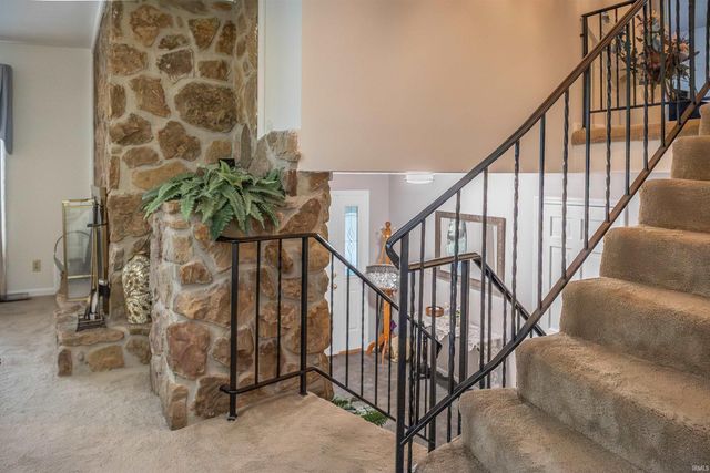 584 Trinton Circle, Bedford, IN 47421