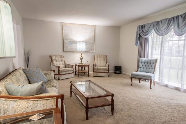 584 Trinton Circle, Bedford, IN 47421