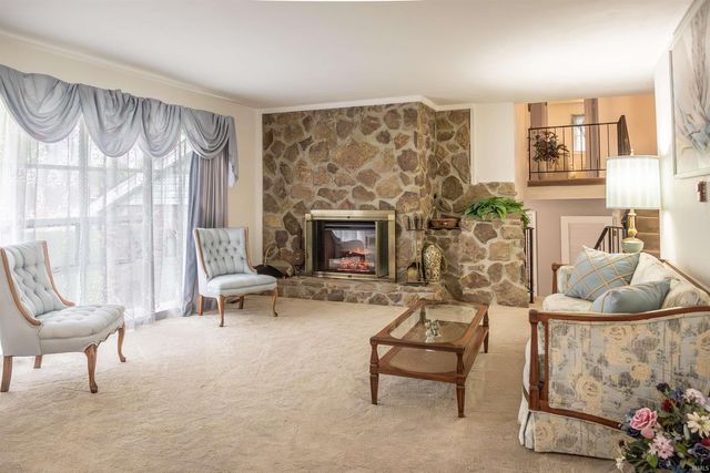 584 Trinton Circle, Bedford, IN 47421