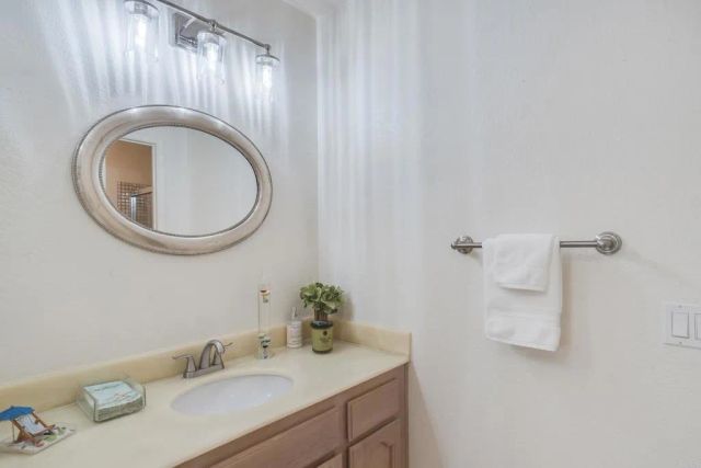 2929 Via Ipanema, Carlsbad, CA 92009