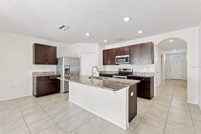 3132 COUNTRY CLUB CIRCLE, Winter Haven, FL 33881