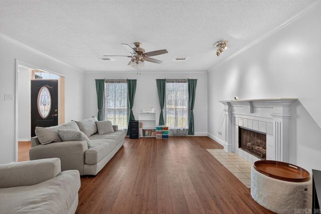 20 Pamela Lane, Sherwood, AR 72120