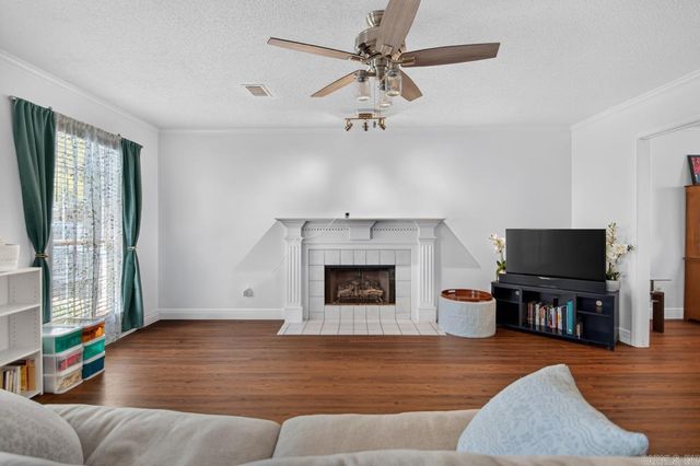 20 Pamela Lane, Sherwood, AR 72120