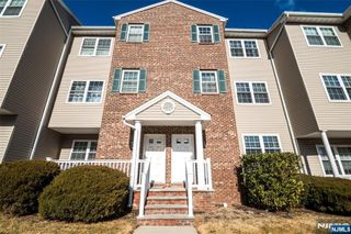 81 High Street 8, Orange, NJ 07050