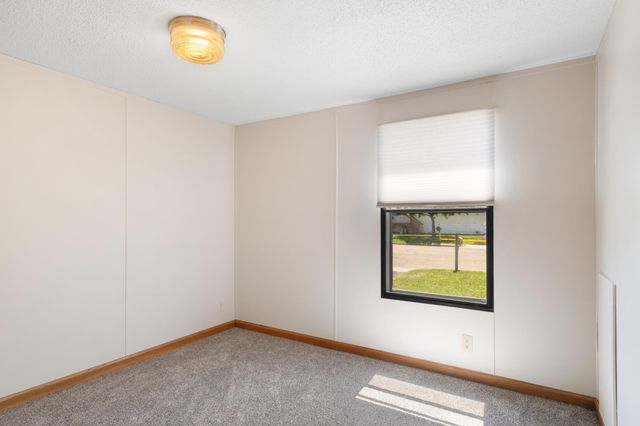 2210 Sundet Lane, Faribault, MN 55021