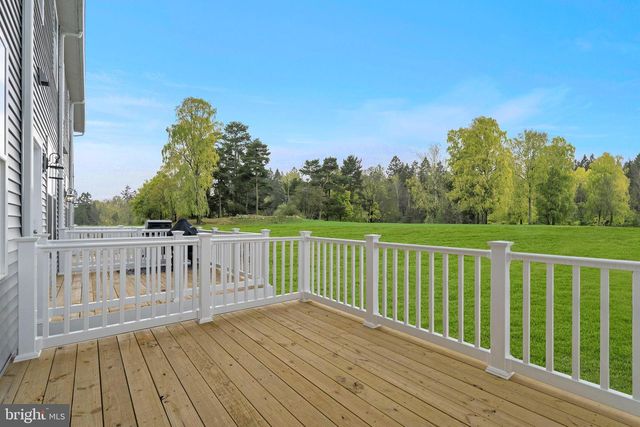 439 PRESIDENTS POINTE AVE, Ranson, WV 25438