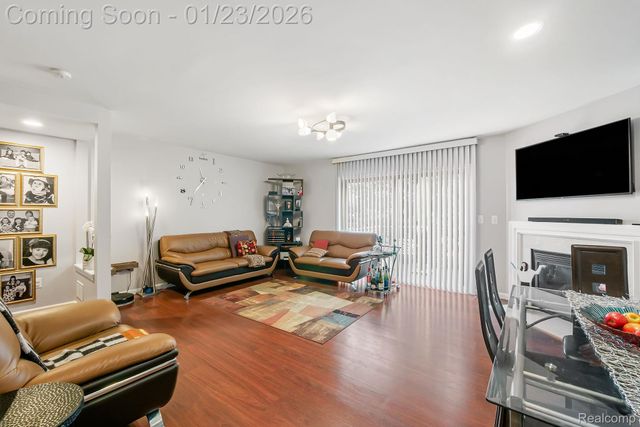 1295 Edelweiss Lane, Waterford Charter Township, MI 48327