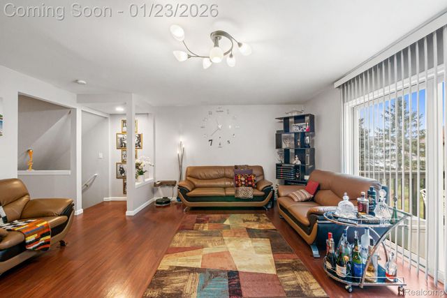 1295 Edelweiss Lane, Waterford Charter Township, MI 48327