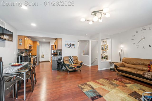 1295 Edelweiss Lane, Waterford Charter Township, MI 48327