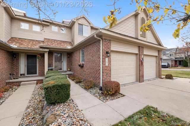 1295 Edelweiss Lane, Waterford Charter Township, MI 48327