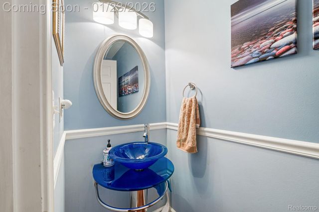 1295 Edelweiss Lane, Waterford Charter Township, MI 48327