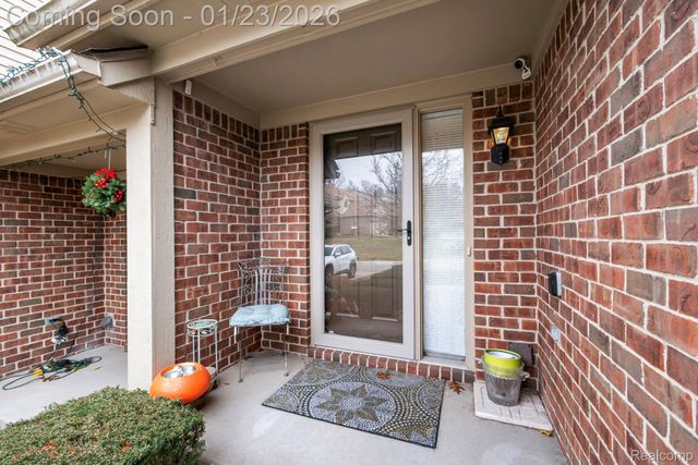 1295 Edelweiss Lane, Waterford Charter Township, MI 48327