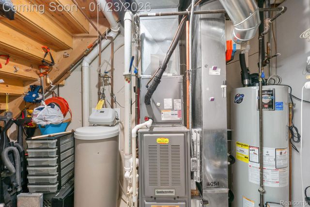 1295 Edelweiss Lane, Waterford Charter Township, MI 48327