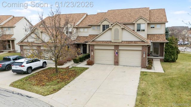 1295 Edelweiss Lane, Waterford Charter Township, MI 48327