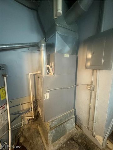 18309 Rockland Avenue, Cleveland, OH 44135