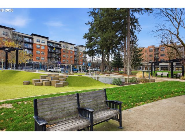 701 COLUMBIA St 103, Vancouver, WA 98660