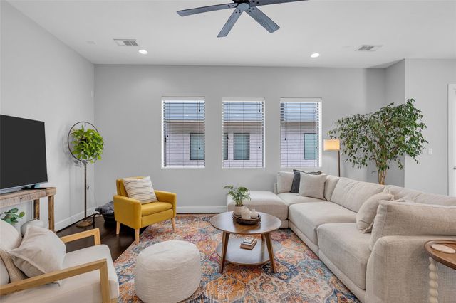 961 Saint Augustine Street, Houston, TX 77023