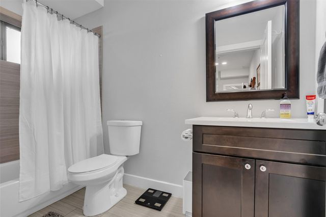 961 Saint Augustine Street, Houston, TX 77023