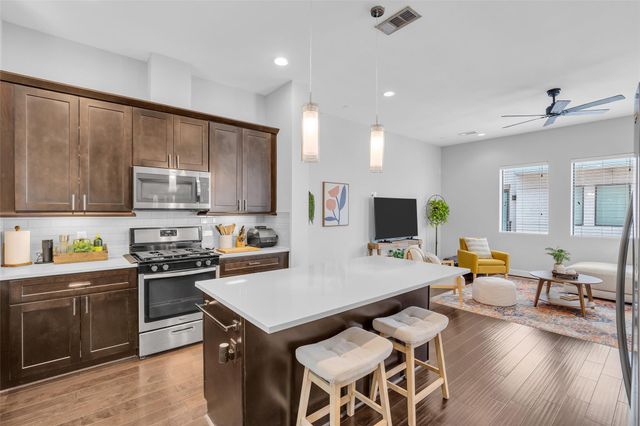 961 Saint Augustine Street, Houston, TX 77023