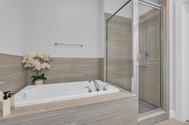 961 Saint Augustine Street, Houston, TX 77023