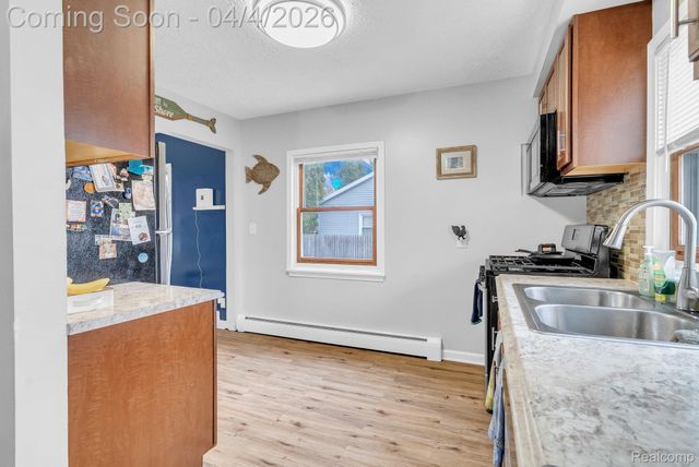 527 Turrill Avenue, Lapeer, MI 48446