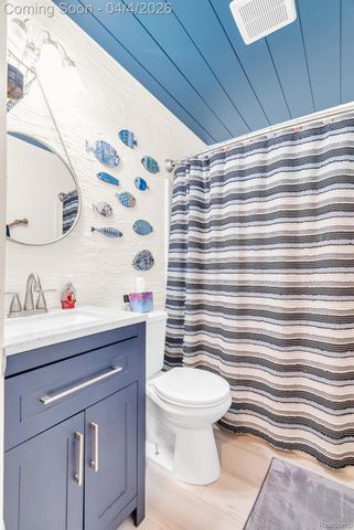 527 Turrill Avenue, Lapeer, MI 48446