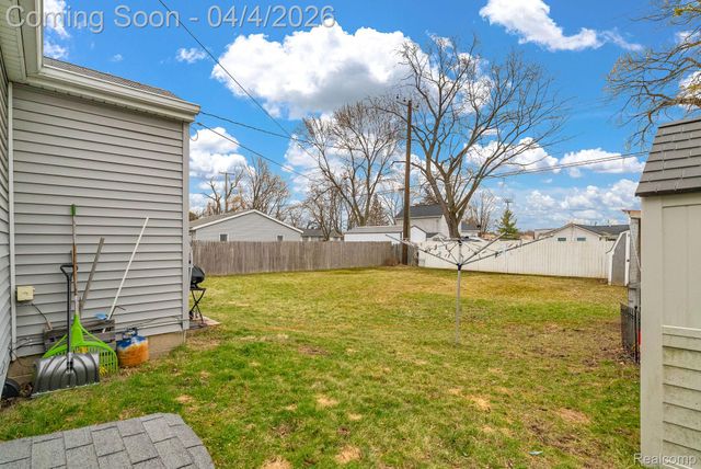 527 Turrill Avenue, Lapeer, MI 48446