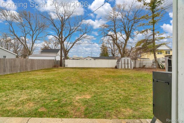 527 Turrill Avenue, Lapeer, MI 48446