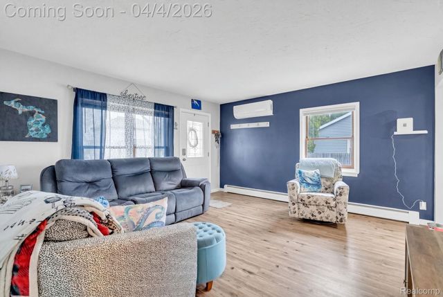 527 Turrill Avenue, Lapeer, MI 48446