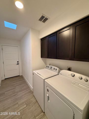 8702 E SAN ARDO Drive, Scottsdale, AZ 85258