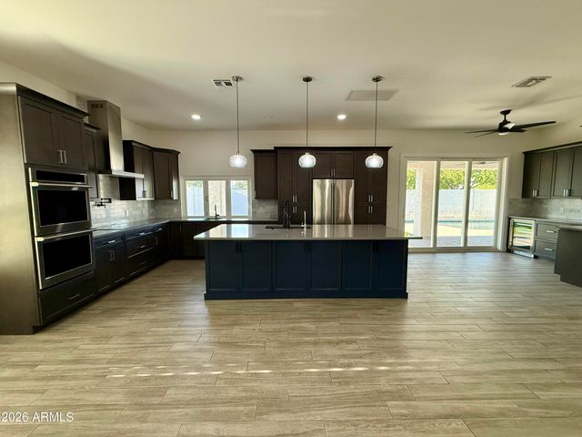 8702 E SAN ARDO Drive, Scottsdale, AZ 85258