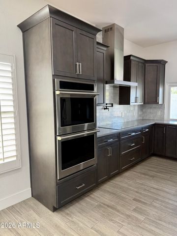 8702 E SAN ARDO Drive, Scottsdale, AZ 85258