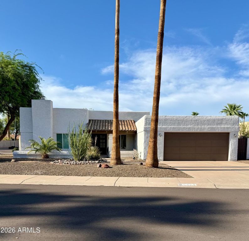 8702 E SAN ARDO Drive, Scottsdale, AZ 85258