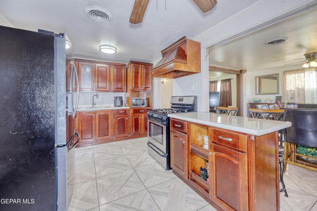 4930 EDNA Avenue, El Paso, TX 79905