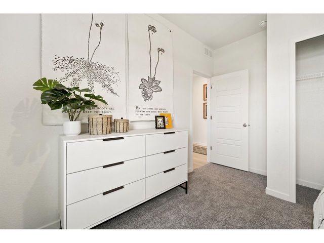 305 Plains Pkwy, Hudson, CO 80642