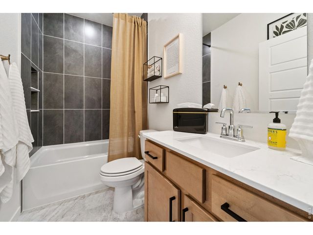 305 Plains Pkwy, Hudson, CO 80642