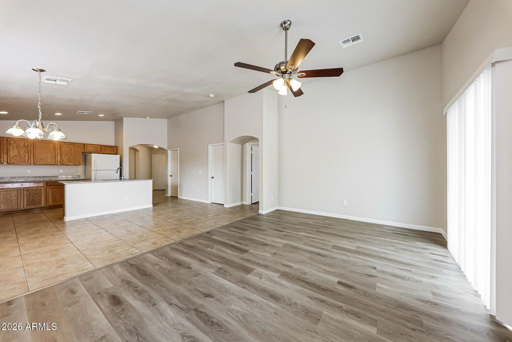 12550 W HEARN Road, El Mirage, AZ 85335 — photo 4