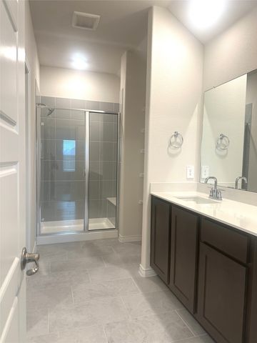 655 Divine Gardens Drive, Lavon, TX 75166